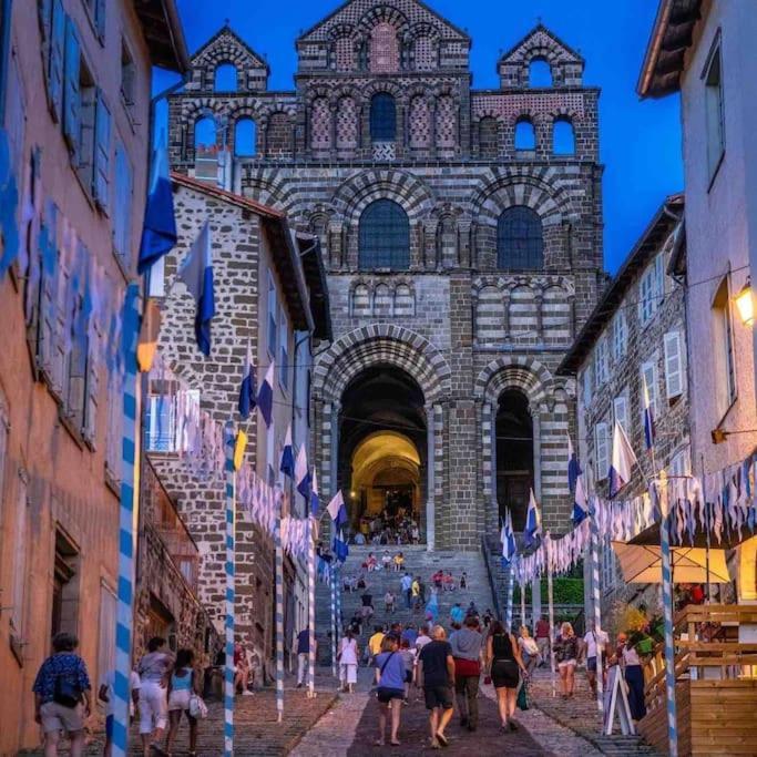 Maison Atypique - Centre Historique - Puy En Velay Le Puy-en-Velay Bagian luar foto